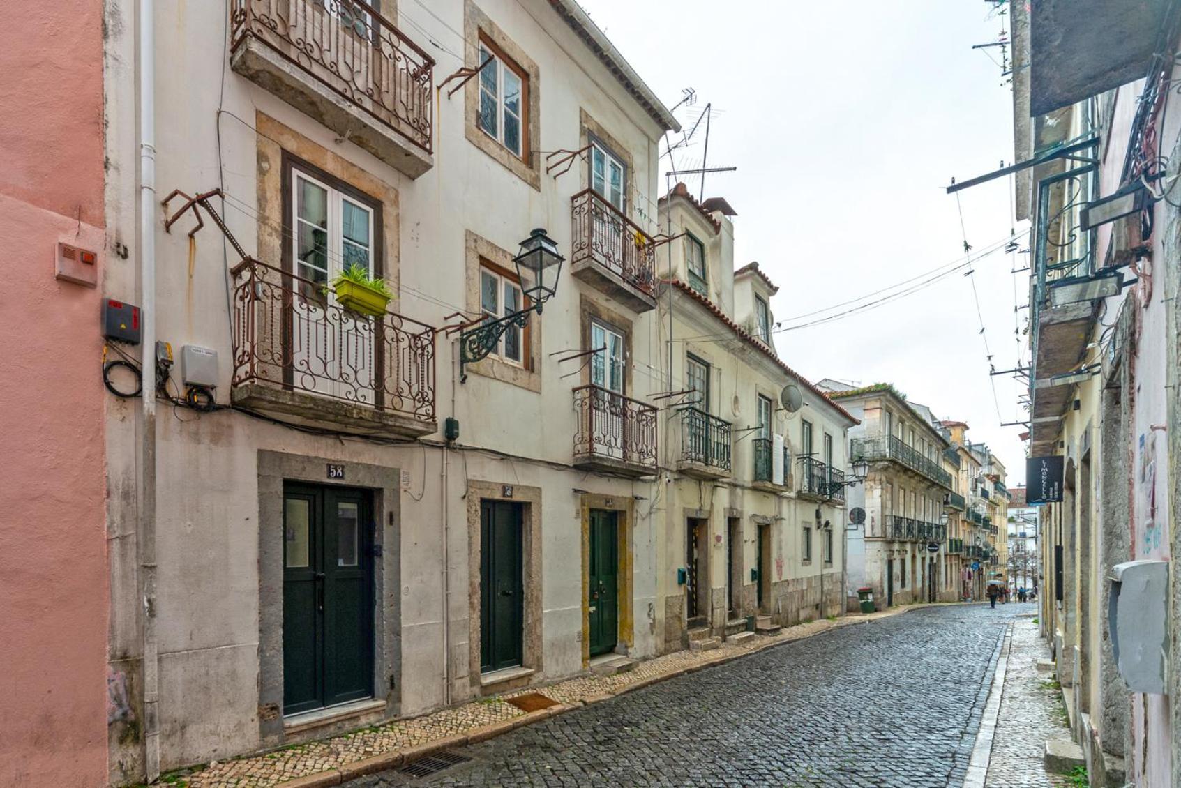 Apartment In Bairro Alto 1 - Lisbon Charm Eksteriør billede